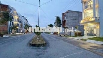 Bán nhà xây mới hiện đại KDC Hồng Loan Cần Thơ