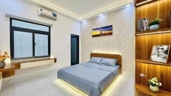 Xoay vốn bán gấp nhà  đường Đoàn Văn Bơ P15 Quận4