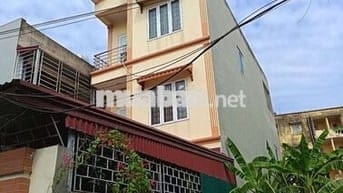 Chính chủ gửi căn 3 tầng thiết kế hiện đại đủ công năng cho hộ 5_7 ng