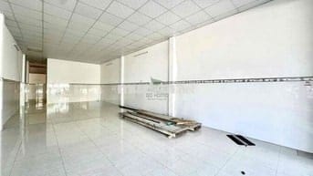 CHO THUÊ NHÀ KINH DOANH ĐƯỜNG NGUYỄN TẤT THÀNH GIÁ 10 TRIỆU