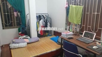 phòng trọ 14m2 cho nữ 2 cửa sổ vskk có ban công ngõ Quỳnh Hai Bà Trưng