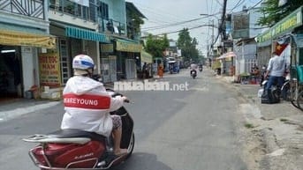 Nhà đúc lửng MT chợ cây sộp. 5,7 x 24m giá 11ty600tr tl