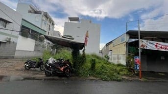 Bán đất MT đường số 6 P.Bình Trưng Đông, Quận 2 DT 5 x 18m. Giá 8,5 tỷ