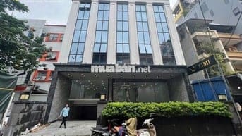 31-33 Võng Thị, tòa văn phòng 200m2.