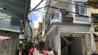 Nhà góc 2MT khu vực VIP Q1, Kế BỘ CÔNG AN, 3p đến chợ BẾN THÀNH