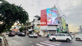 Nhà ngay góc MT Đinh Tiên Hoàng, Q1, nhà 5 tầng, DTS 220m2, 58 tr/th