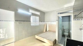 PHÒNG CHO THUÊ FULL NỘI THẤT QUẬN 10 – CMT8 – CÓ THANG MÁY