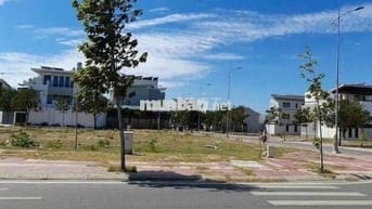 Đáo hạn ngân hàng BÁN GẤP lô 100m2 chỉ 1.8tỷ. Đường rộng, dân đông