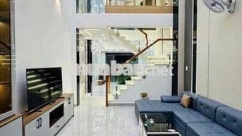 NHÀ MỚI XÂY DT 250M2 1TRỆT 1LỬNG 3LẦU 5PN 6WC HẺM XE TẢI NỘI THẤT CC