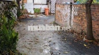 Cần cho thuê căn phòng có máy Lạnh