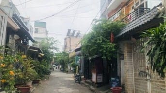 Bán Nhà Mặt Tiền Hẻm - Thông Đ. Trường Chinh, chợ Lạc Quang - 4 X 22 