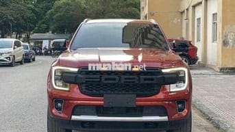 Giá xe Ford 7 chỗ mới nhất tháng 11/2024: Giá niêm yết và giá lăn bánh Ford Everest Titanium 2.0L 4x4 model 2023 đỏ cam