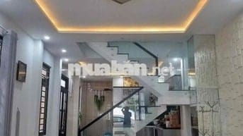 BÁN NHÀ MẶT TIỀN KẸP KIỆT OTO ĐƯỜNG ĐẦM RONG 2