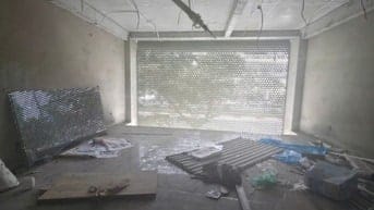 Bán nhà mặt phố Văn Cao, vỉa hè rộng