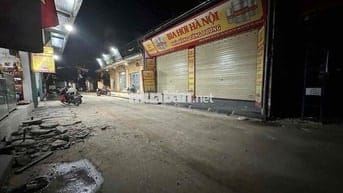 CẦN BÁN GẤP CỪA HÀNG ĐANG CHO THUÊ KINH DOANH,MẶT TIỀN 8M