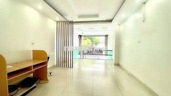 Cho Thuê Mặt Bằng Đường Bình Thới, Quận 11 ( 4x20m + MB Rộng )