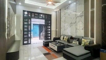Nhượng gấp nhà 3 tầng Bùi Thị Xuân, quận 1, 44m2 SHR giá 4 tỷ 150 TL