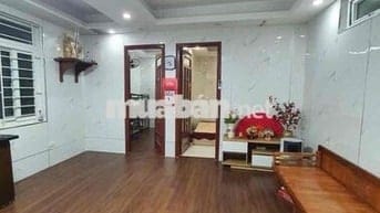 Bán căn  tầng 1, CCMN 9 tầng, DT 46 m2, đẹp ở luôn.