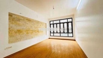 GIẢM 500TR - NHÀ PHÂN LÔ QUÂN ĐỘI – Ô TÔ TRÁNH – SAU NHÀ VIEW BẢO TÀNG