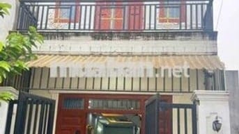 Nhà e về quê bán nhà tặng nội thất