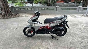 Bao vào tên chính chủ . Hồ sơ cầm tay