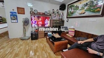 🌷🌷 TẬP THỂ TẦNG 1 - TRUNG TÂM ĐỐNG ĐA - Ở & CHO THUÊ - SIÊU THOÁNG 🌷🌷