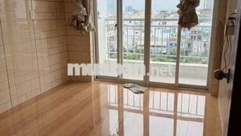 Cần bán căn hộ chung cư Cao Ốc Bình Đông Xanh 557