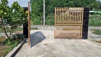 kẹt tiền bán gấp mảnh đất thổ cư- tặng cây