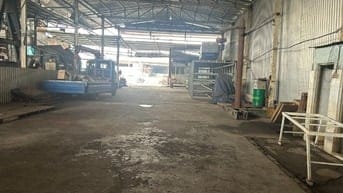 Cho thuê Mặt bằng QL1A Q12 550m2 thông thoáng, có điện 3 pha, có VP