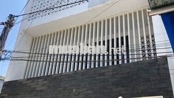 Nhà hẻm to, 90m2, 2PN khép kín, đường Nguyễn Xuân Nhĩ, QN