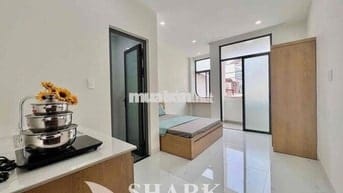 Cho Thuê Căn Hộ Ban Công Full Nội Thất ở Bùi Đình Tuý, Bình Thạnh