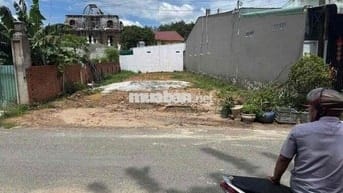 NHÀ VƯỜN DIỆN TÍCH 379m.  có 100m thổ cư dầu tiếng Bình Dương .