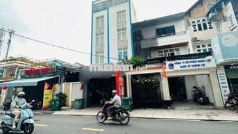 Khách Sạn Ngay Hoàng Diệu 2-Dòng Tiền Ổn Định-Có Thang Máy-Có Hầm