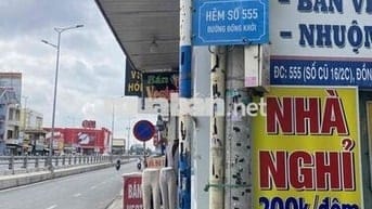 bán nhà vòng xoay tam hiệp hẻm 555