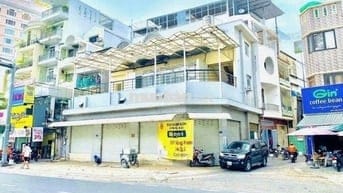 🏠 Cho thuê nhà góc 2MT Trần Phú Q5 – 15x10m, 3 lầu, vị trí cực đẹp