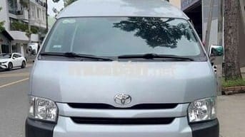 Toyota Hiace 2016 máy xăng số tay