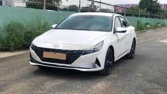 Hyundai Elantra 2025 1.6 AT Đặc biệt - 2000 km