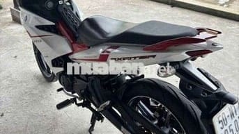 Xe máy Yamaha Exciter 2016 màu trắng đỏ