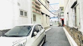 GẤP BÁN PHÚ NHUẬN- HẺM XE HƠI VÀO NHÀ- 50m2(4,5x11)- 4 TẦNG- 10,8 TỶ