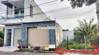 Bán lô đất đẹp đường nhựa xe hơi trung tâm phú mỹ giá 2,4ty