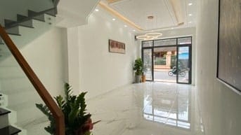 Mặt tiền đường Lạc Long Quân- Q11(ngang 4X23m) CN: 90,48m, giá;16,3 tỷ