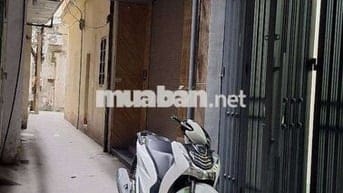 Nhà đẹp ở ngay, giá tốt, khu vực sầm uất