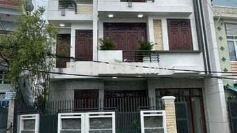 CHO THUÊ NHÀ Ở KINH DOANH 3 TẦNG MẶT 2 MẶT TIỀN GẦN SIÊU THỊ COOPMART