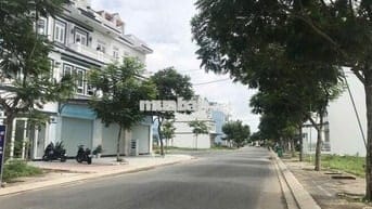 Bán Đất FIVE STAR Cần Giuộc 100m2,sổ sẳn,tiện ích đầy đủ giá 1,25Tỷ