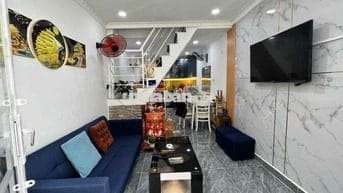 NHÀ NGUYÊN CĂN - 1 TRỆT 1 LẦU 2 PHÒNG NGỦ siêu rộng gần KCX TÂN THUẬN