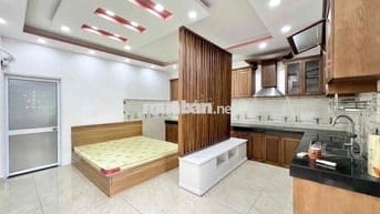 STUDIO RỘNG RÃI TÁCH BẾP BANCOL THOẢI MÁI THUẬN TIỆN QUA Q8,Q7,Q5,Q4