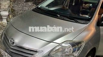 Toyota Vios G 2011 số tự động màu bạc