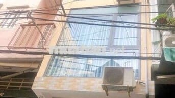 NHÀ 4 TẦNG, MẶT TIỀN ĐƯỜNG SỐ - P4 Q4