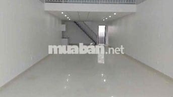 Nhà trống suốt 4x25 , hẻm tải thông , nền gạch men giá 9tr