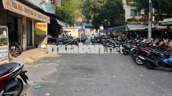 Tầng Trệt 3 Mặt tiền dể buôn bán